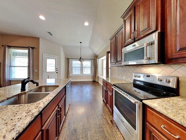 Photo - 3403 Cedar Ln