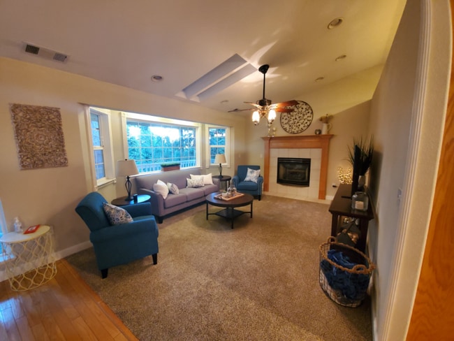 Photo - 4010 Pearl Rd