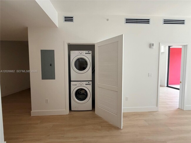 Photo - 90 NE 32nd St Unit 209