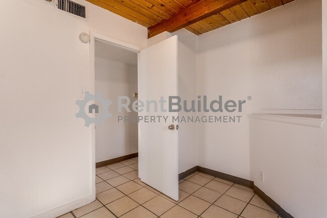 Photo - 1605 Coal Ave SE Unit B