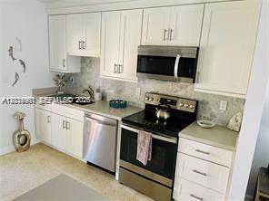 Photo - 1721 NE 55th St