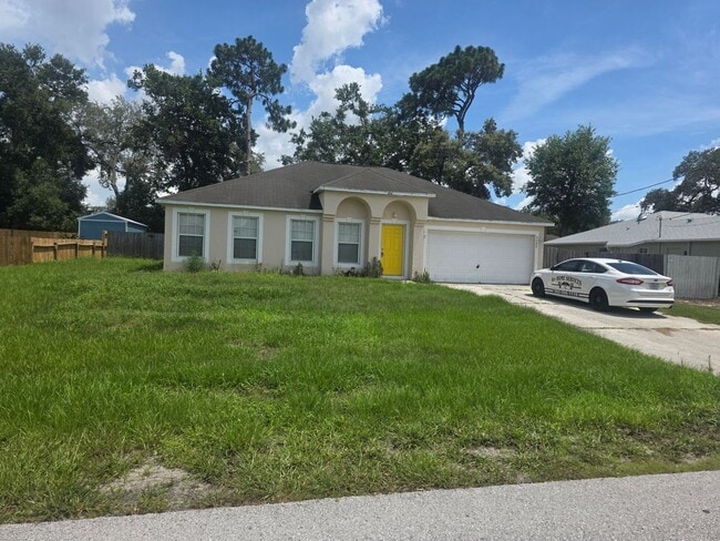 4 bedroom 2 bathroom fenced in yard - 4 bedroom 2 bathroom fenced in yard Casa