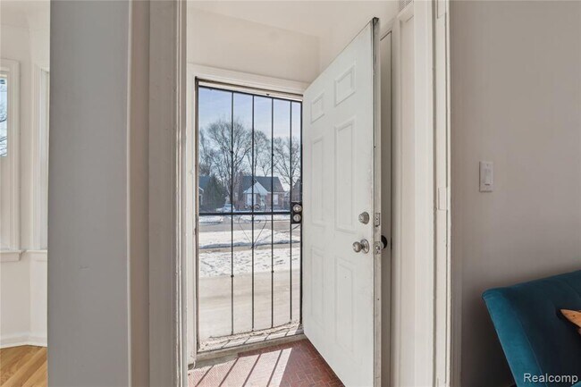 Photo - 11659 Beaconsfield St