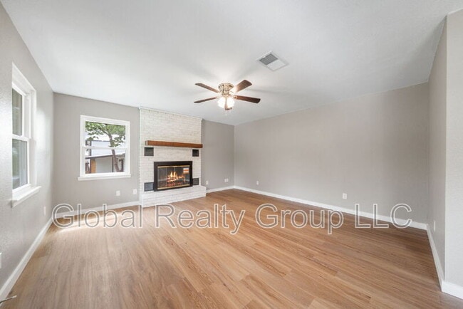 Photo - 385 W Faust St House