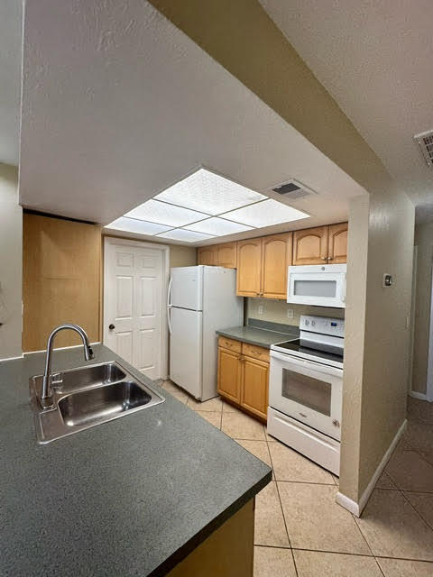 Photo - 3614 SW 7th Pl