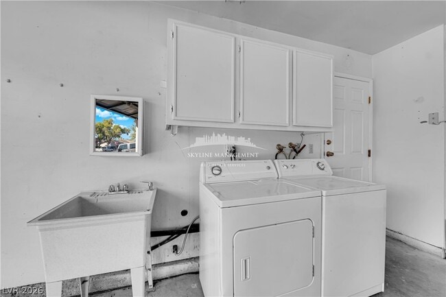 Building Photo - 6608 Silverstream Ave