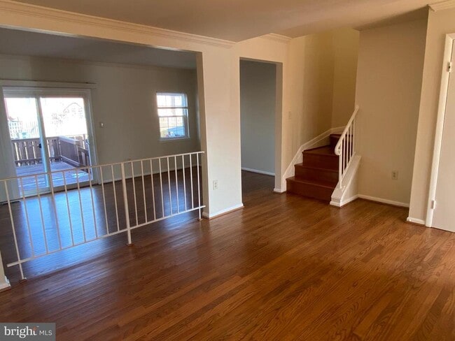 Photo - 7432 Pohick Rd