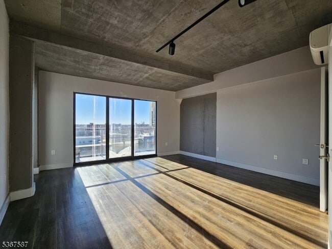 Photo - 58-60 Elm Street Unit 601