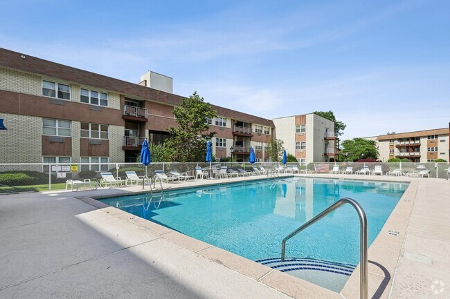 Building Photo - 1111 River Rd Unit C6 Rental