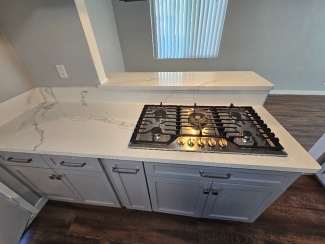 Photo - 1533 W 84th St Unidad 1535 W. 84TH ST