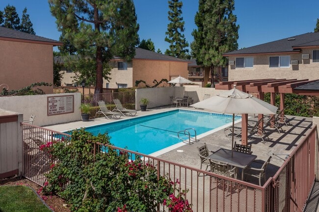 El Sereno Apartments