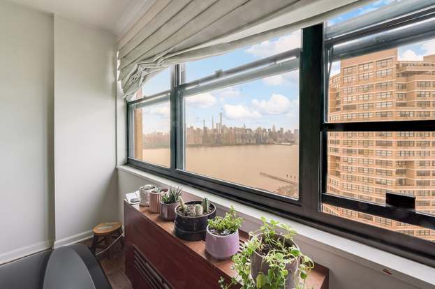 Photo - 7004 JFK Blvd E