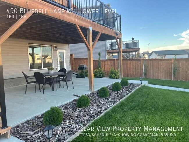 Building Photo - ?? 1-Bedroom Lower Suite – All Utilities Included! Unit Lower Level