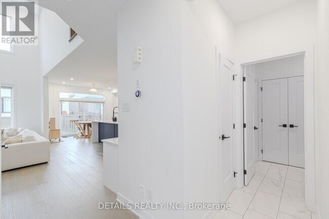 Photo - 67 Viceroy Mews