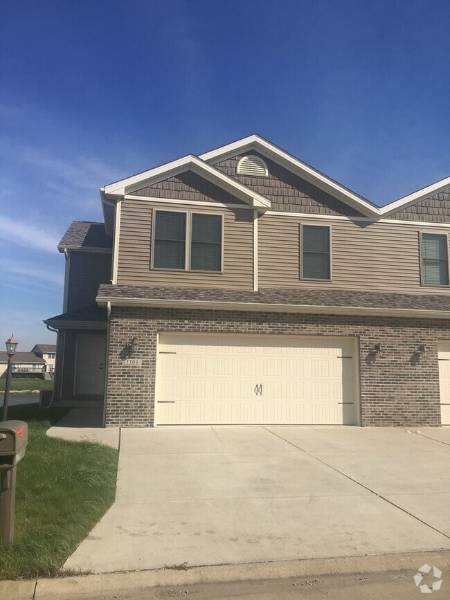 Building Photo - Recently built 3-bed, 2.5-bath home availa...