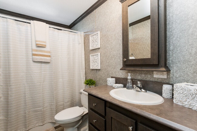 Hall Bath with Tub/Shower
