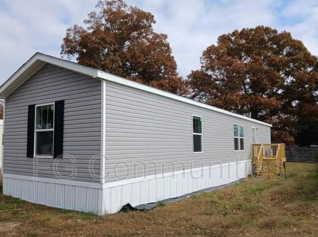 Building Photo - 119 Bobbys Loop