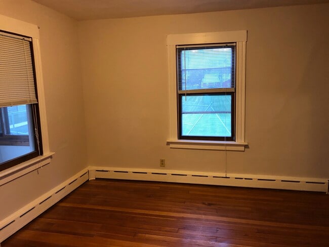 Livingroom - second floor - 326 Winthrop St Unit 2-3 floors