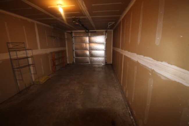 Photo - Close to COCC!  Townhouse, 2.5 Bath, W/D Hookups, Gas Fireplace, Water/Sewer Paid, Garage