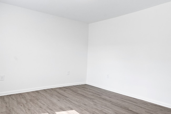 Photo - 102 S West St Unit 2