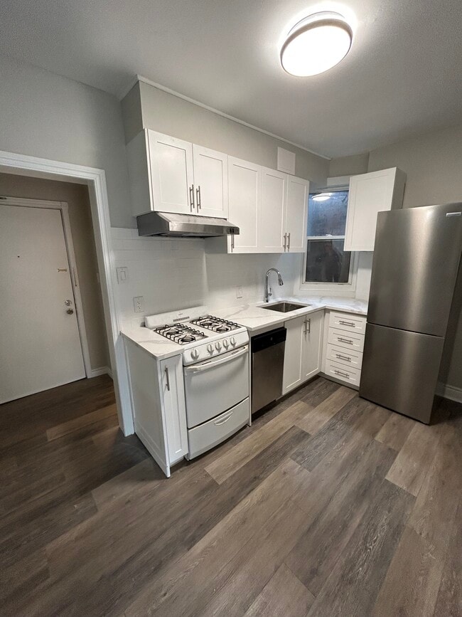 Photo - Trendy 2 Bedroom in the Heart of Locke St South Unit 3