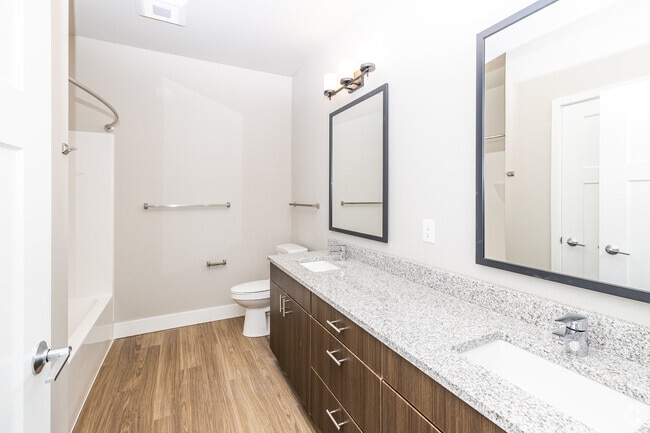 2BR, 2BA, 1218SF - Bathroom