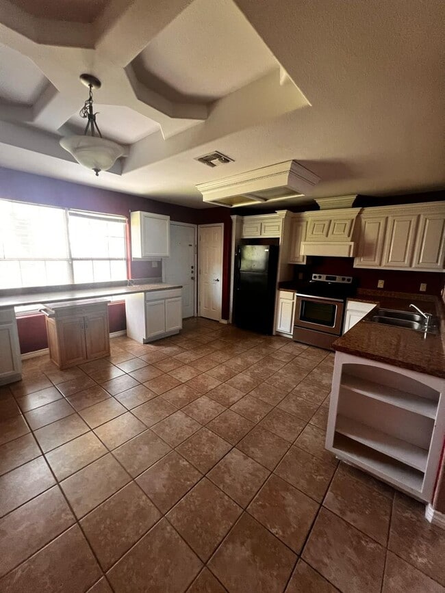 Photo - Large 3/2 Kingsville