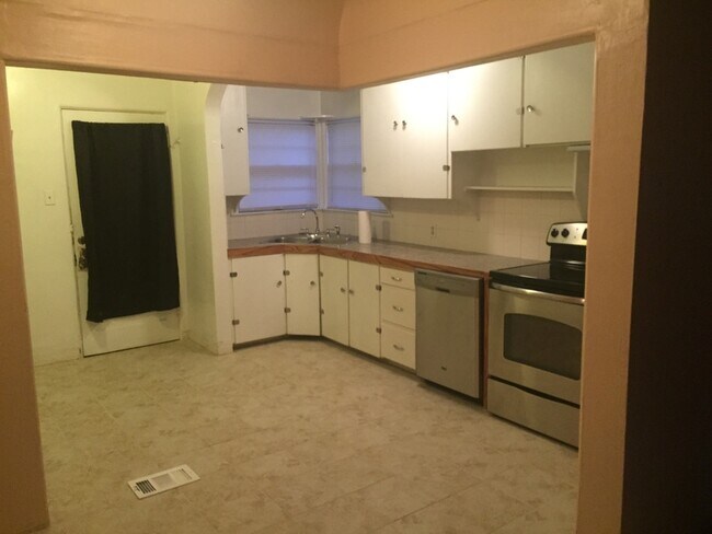 Photo - 1412 16th St Unit 1