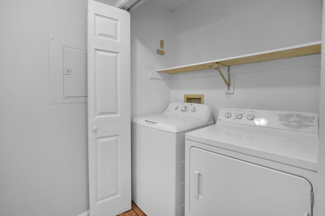 Photo - 240 Ferdinand Cir