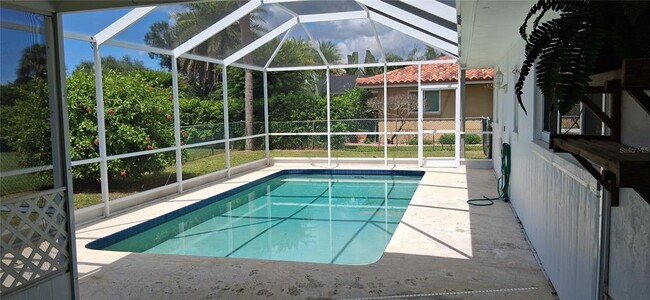 Photo - 441 Rubens Dr