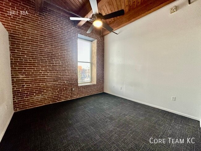 Photo - 202 W 5th St Unit 412