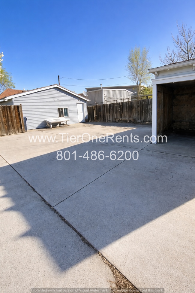 Photo - NO DEPOSIT option available for qualified renters with Obligo. Unit B