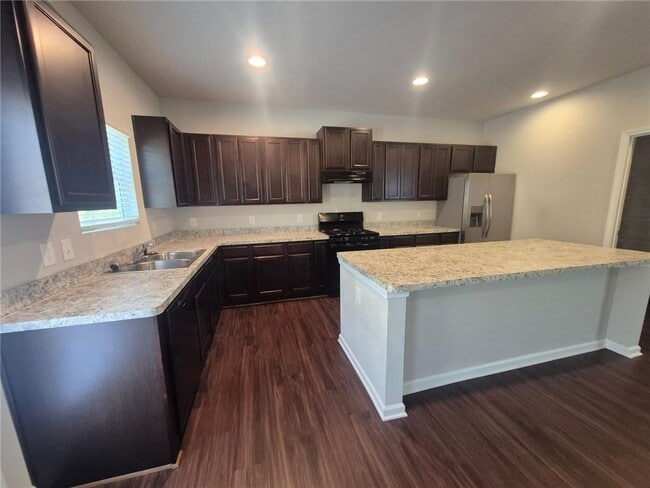 Photo - 85 Pointe Pl