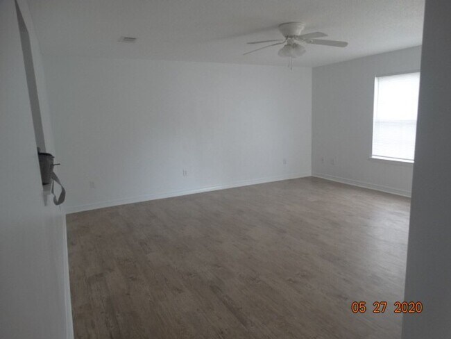 552 Brock Ave Unit 552 Brock Ave