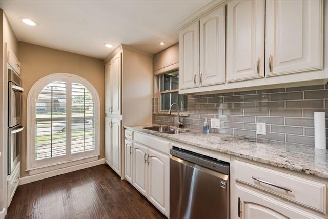 Photo - 2005 Papeete Dr