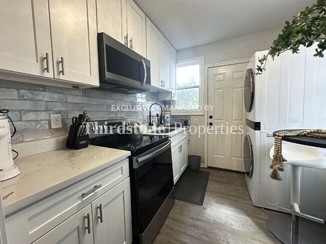 Photo - 2508 Gilmore St