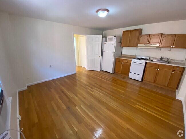 Building Photo - 93 Prospect St Unit 1 Rental
