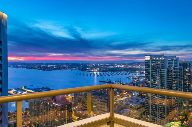 Electra 37th Floor with Sweeping Views - Electra 37th Floor with Sweeping Views Apartment Unit 3702