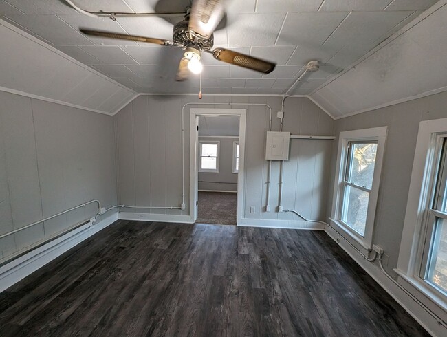 Photo - 518 W High St Unit D