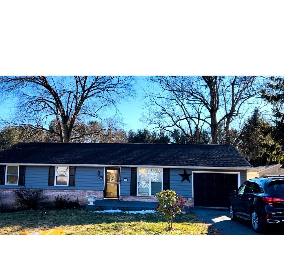 Photo - 936 Imperial Dr