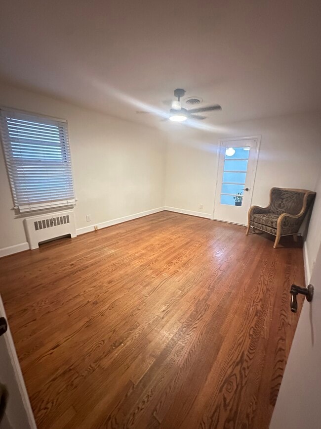 Photo - 475 E Bayview Blvd