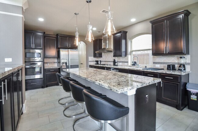 Photo - 10010 Cypress Path