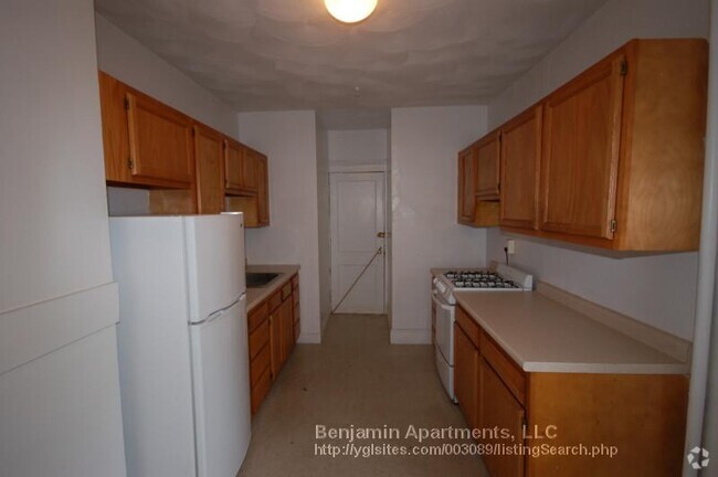 Building Photo - 1634 Commonwealth Ave Unit 23 Rental