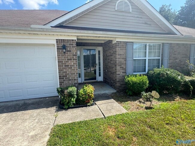 Photo - 129 Ben Mark Dr