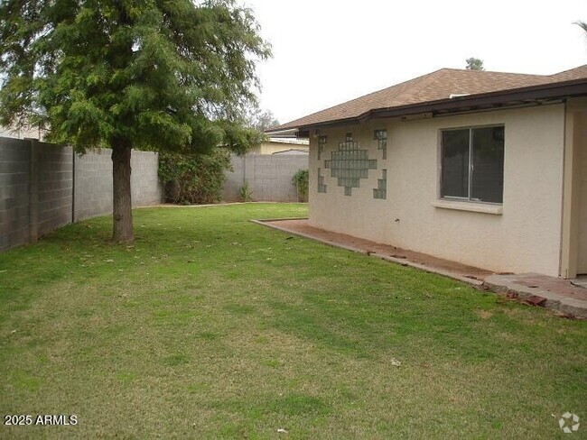 Building Photo - 1840 E Harmony Cir Rental