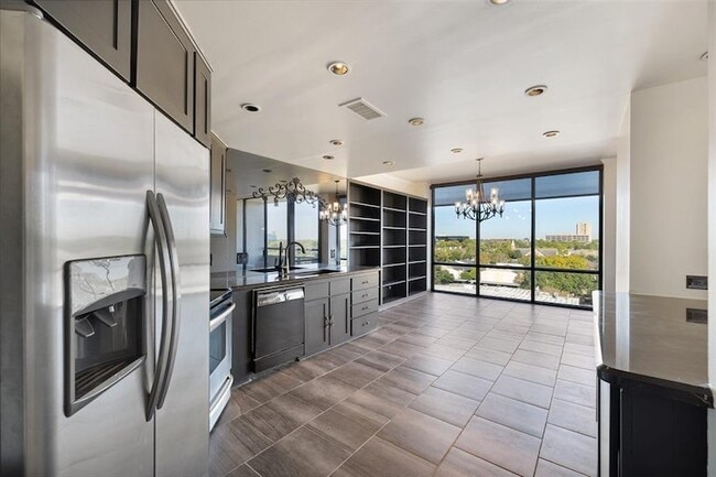 Photo - 1111 Bering Dr Unidad ID770.2