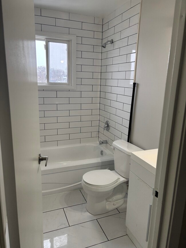 Photo - Renovated 2 bedroom unit w stainless steel... Unit 404