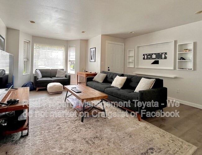 Photo - 2215 Wildflower Way