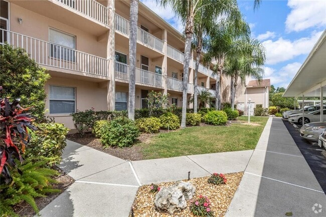 Building Photo - 8750 Olde Hickory Ave Unit 9103 Rental