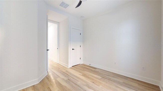 Photo - 1520 N Pierce St